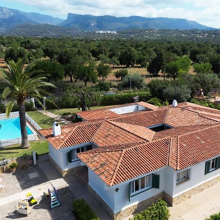 Ideal House For Two Families With Pool And Barbecue Plamanyola Exterior photo