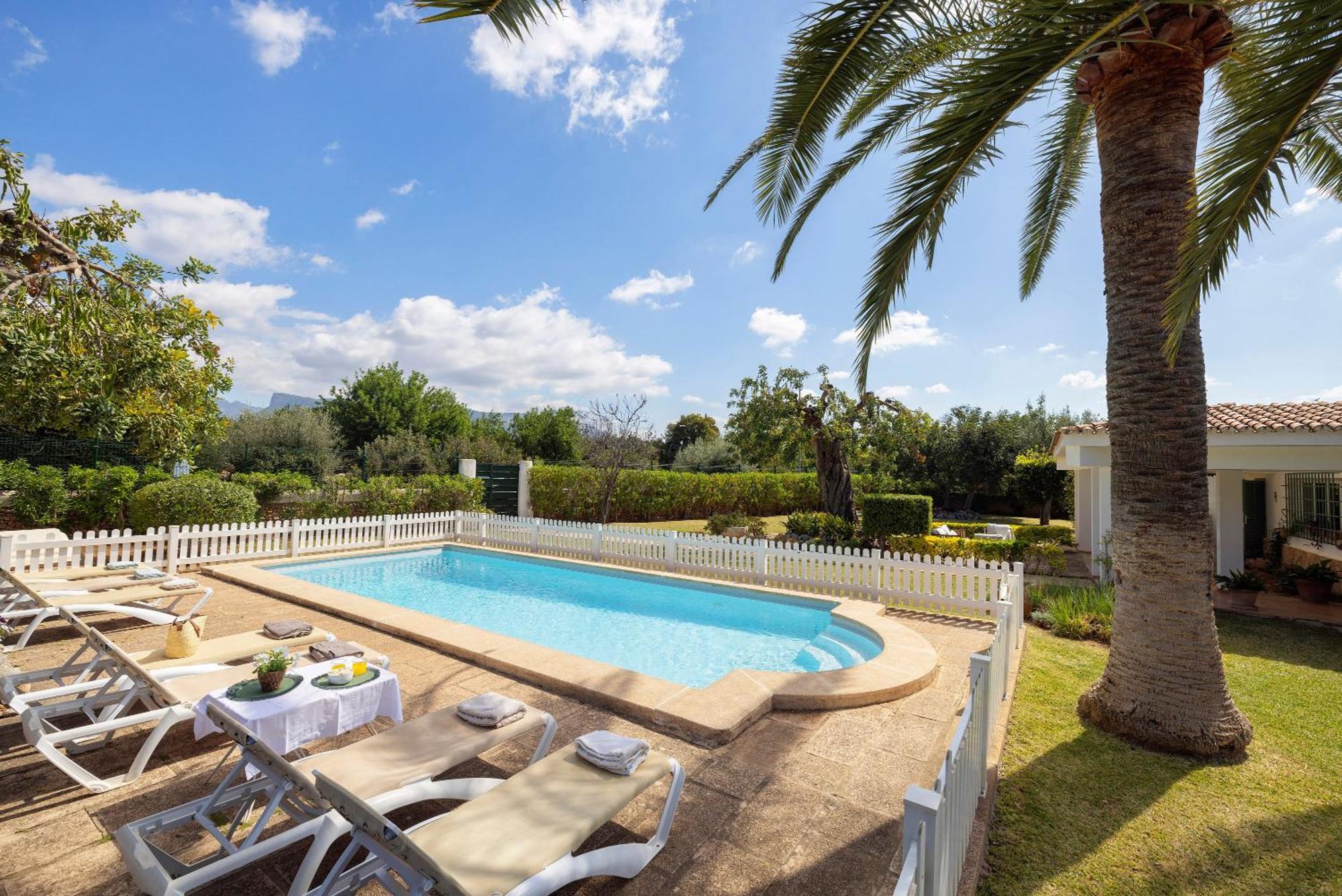 Ideal House For Two Families With Pool And Barbecue Plamanyola Exterior photo