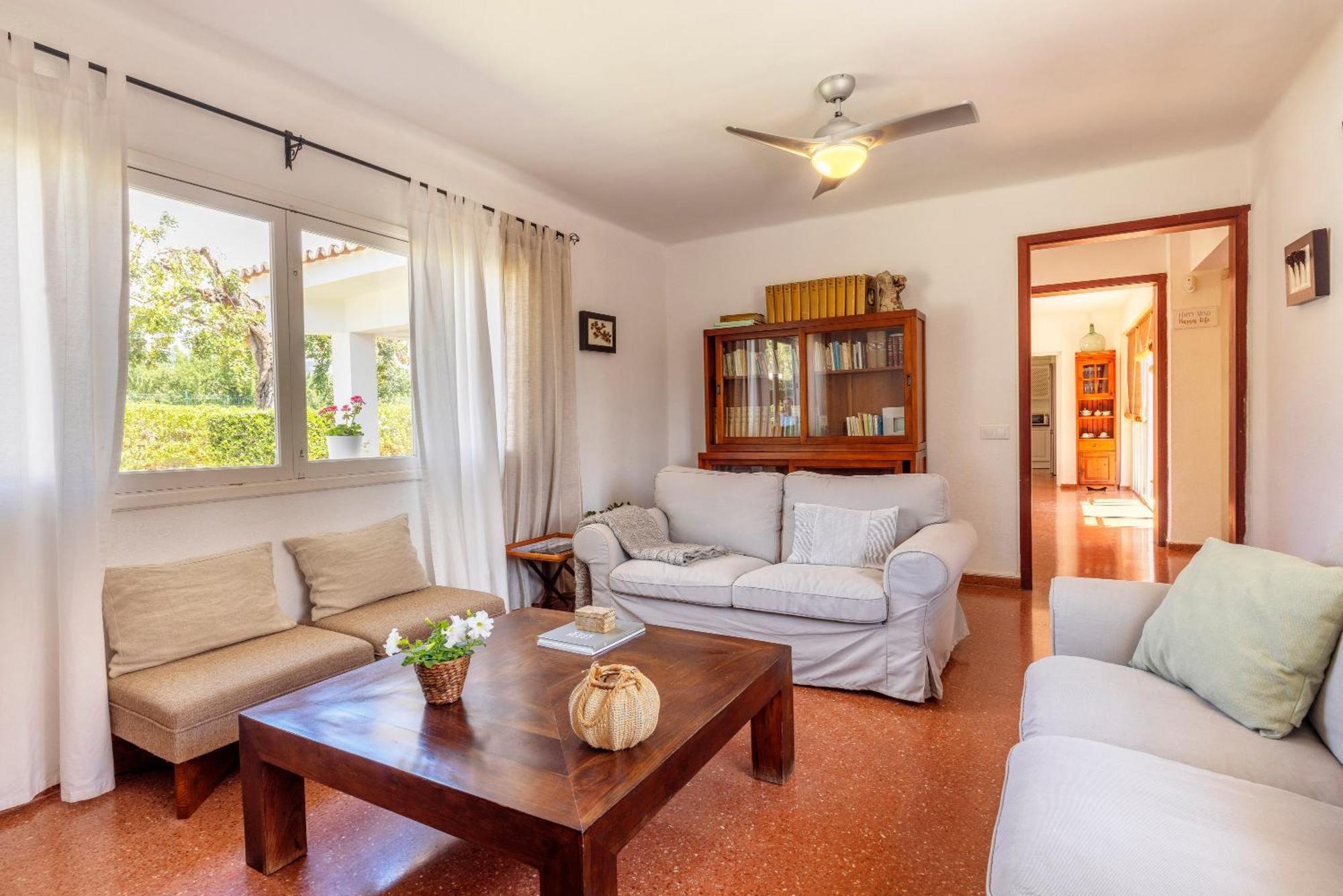 Ideal House For Two Families With Pool And Barbecue Plamanyola Exterior photo