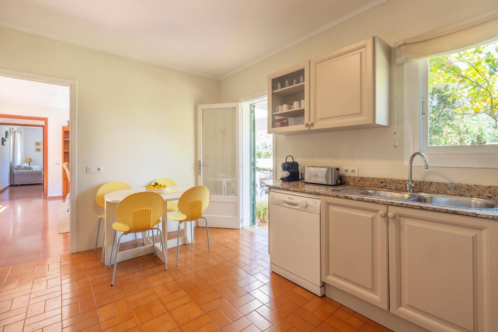 Ideal House For Two Families With Pool And Barbecue Plamanyola Exterior photo